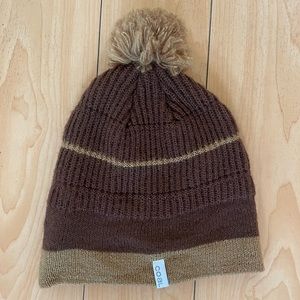 COMFY: hat